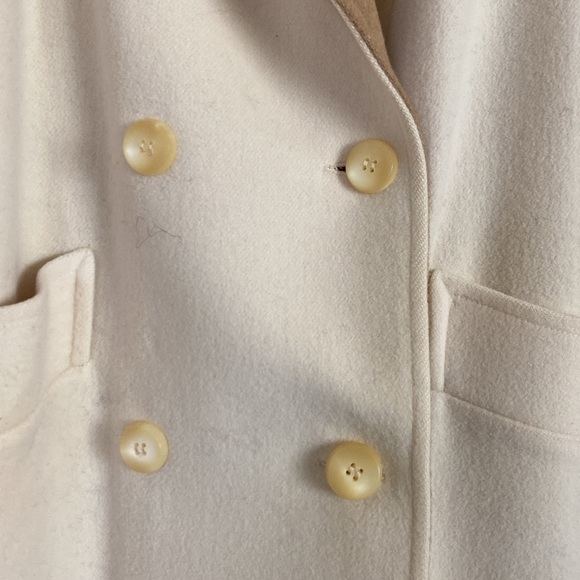 Cream wool coat. Fully lined. Size 14/16. - Picture 7 of 10
